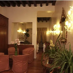 Canal 3* Venice